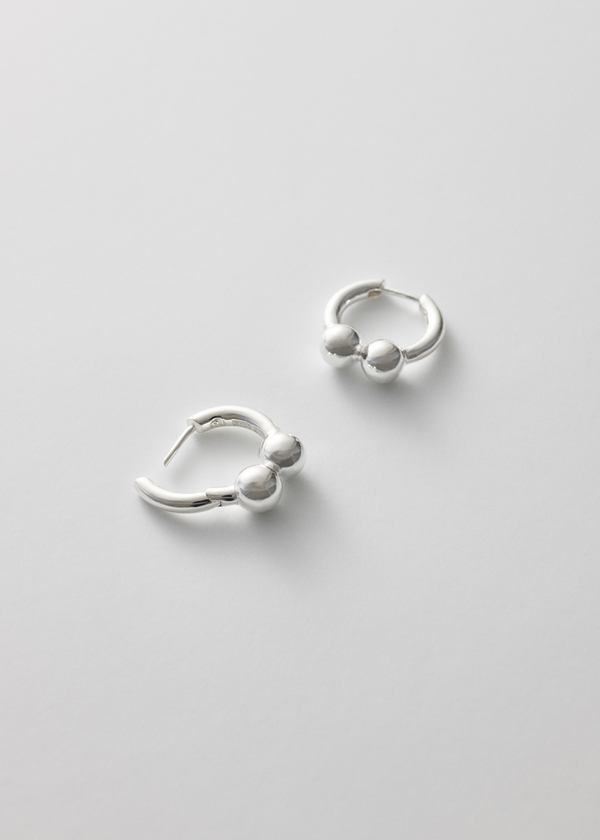 All Blues™︎ Pearl earrings mediumシルバーピアス ALL BLUES | PEARL EARRINGS TWO SMALL SINGLE / POLISHED